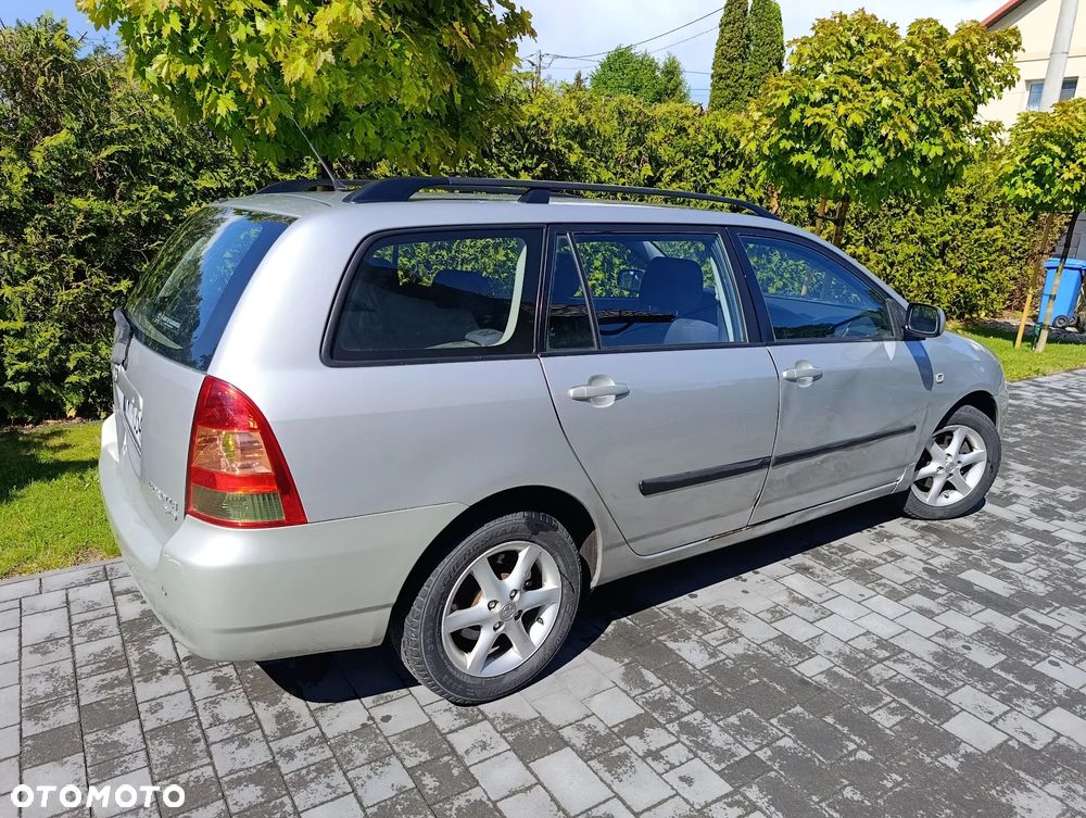 Toyota Corolla 1.4 D-4D Dynamic - 13