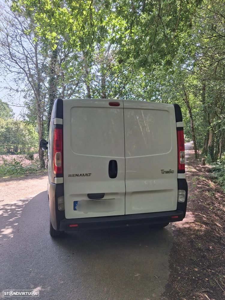 Renault Trafic 2.0 DCI - 6