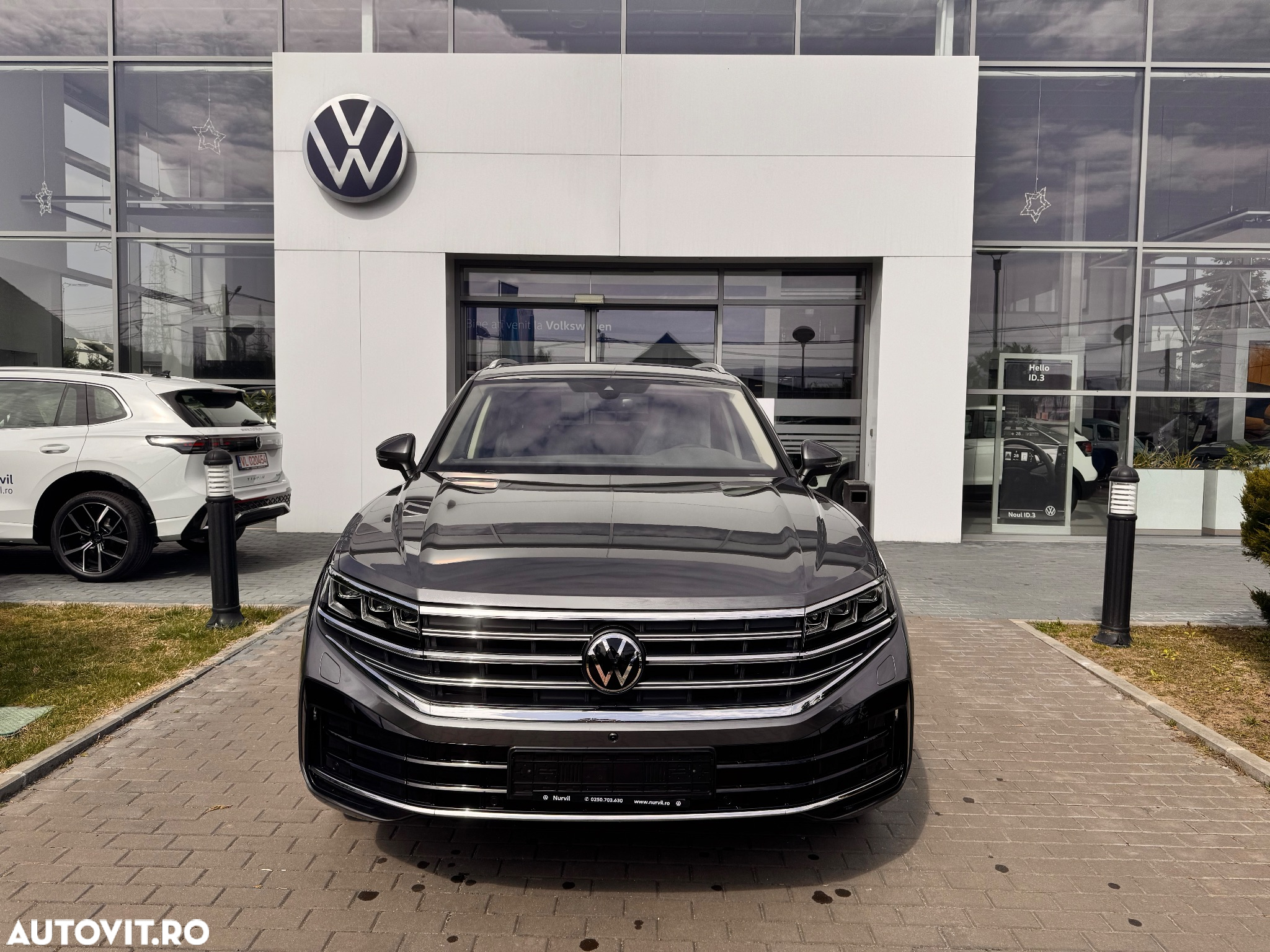 Volkswagen Touareg V6 TDI 4MOTION Elegance - 3