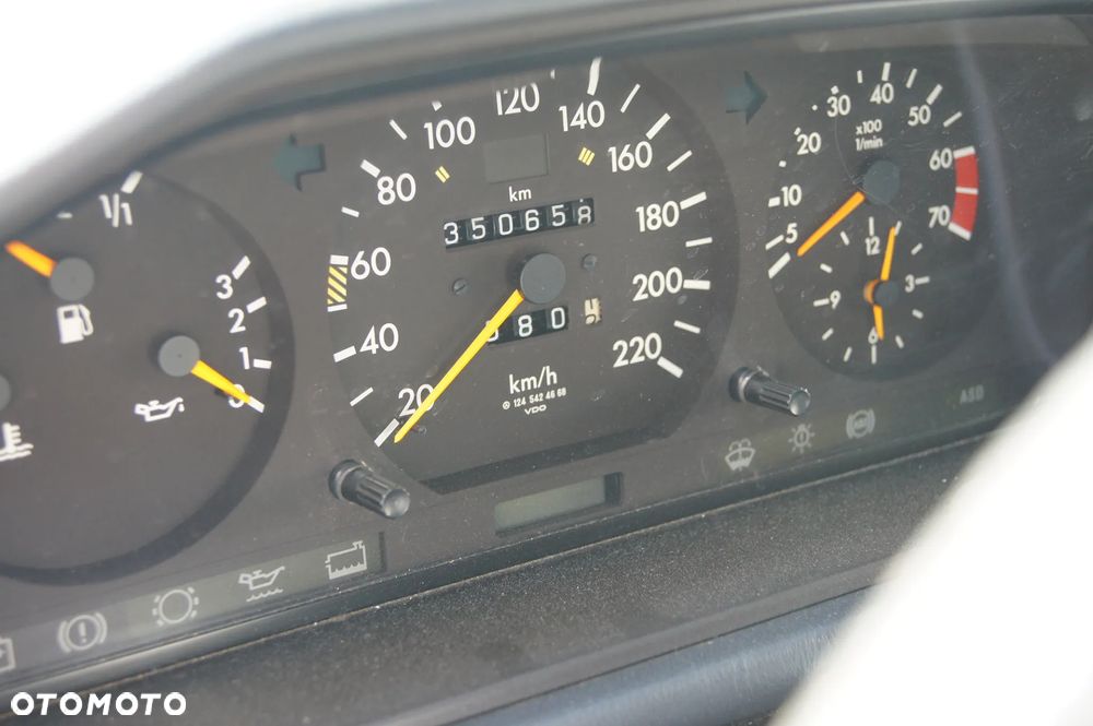 Mercedes-Benz W124 (1984-1993) - 11