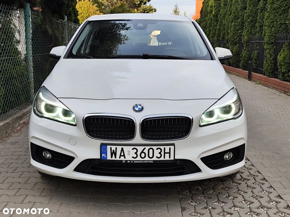 BMW Seria 2 216d - 5