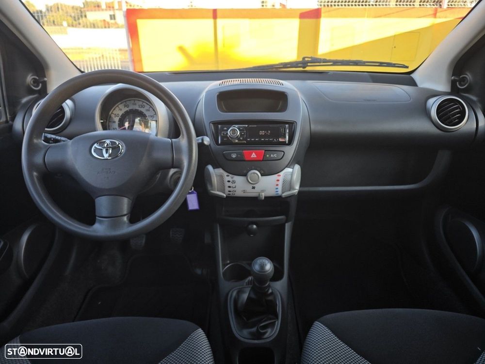 Toyota Aygo Cool - 14