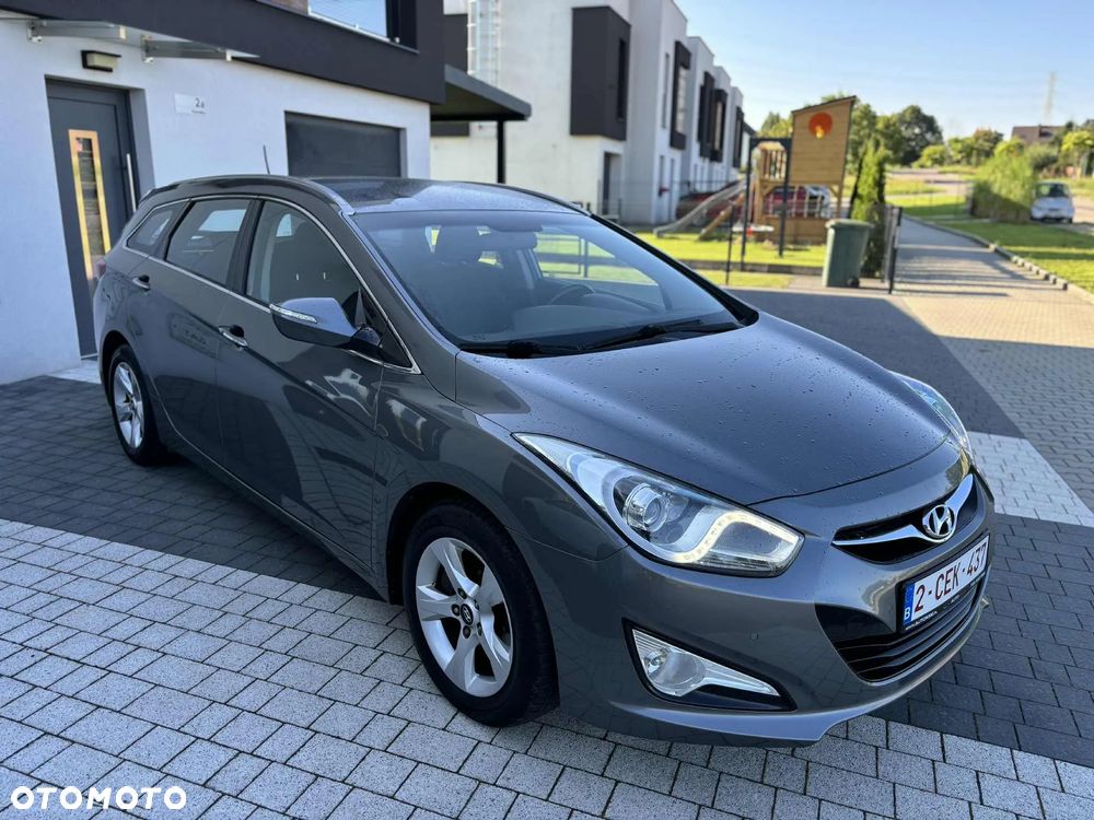 Hyundai i40 1.7 CRDi Comfort + - 19