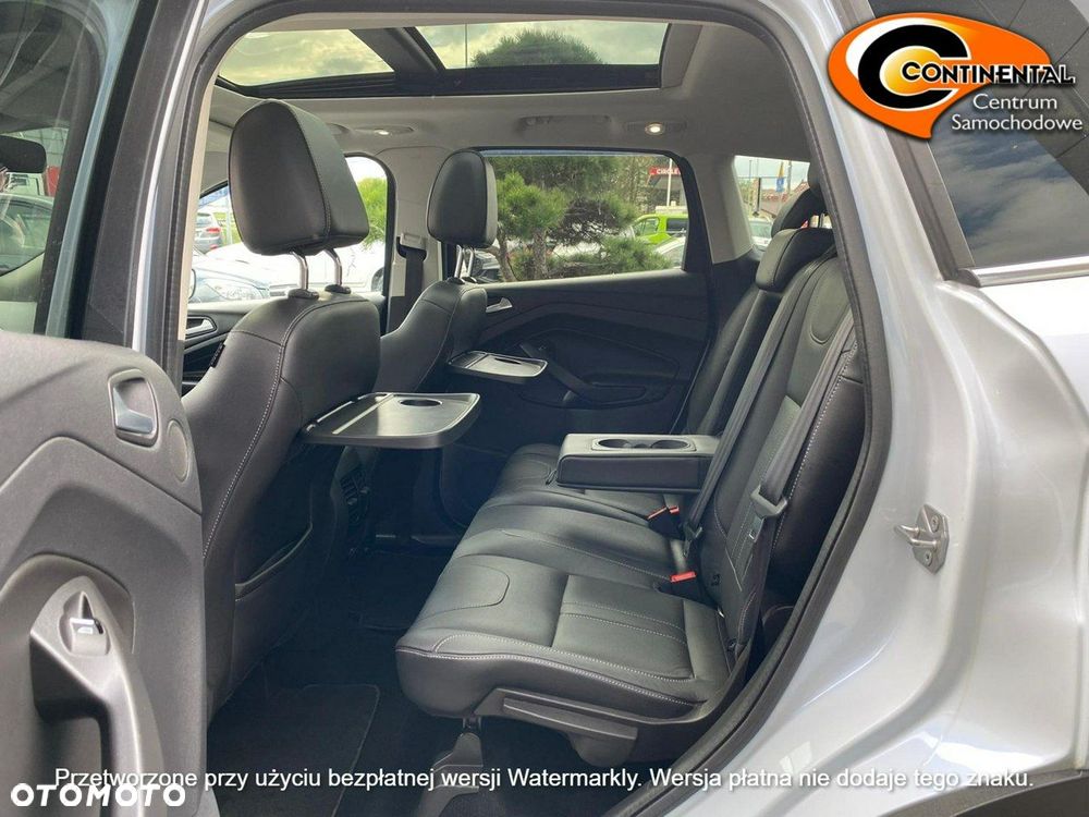 Ford Kuga - 12