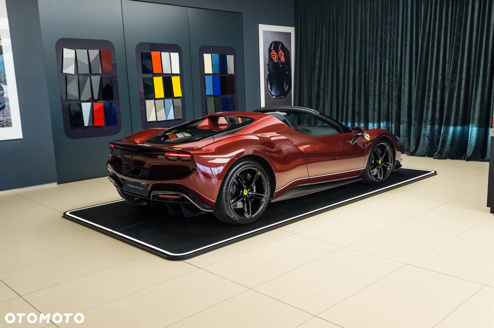 Ferrari 296 GTS - 8