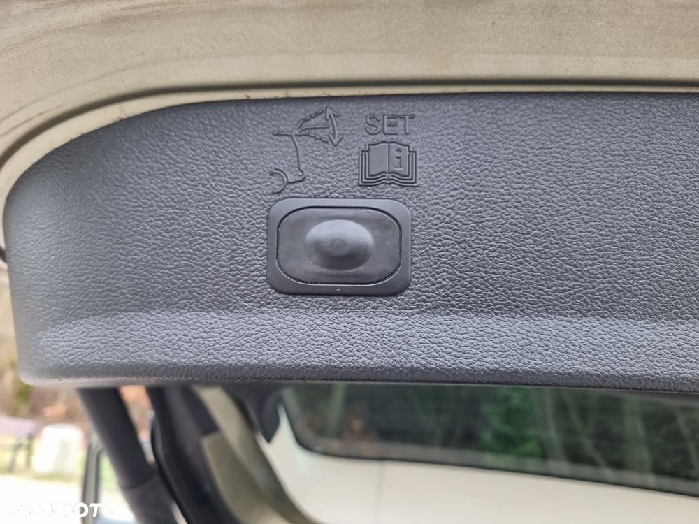 Ford Kuga 2.0 TDCi Titanium - 17