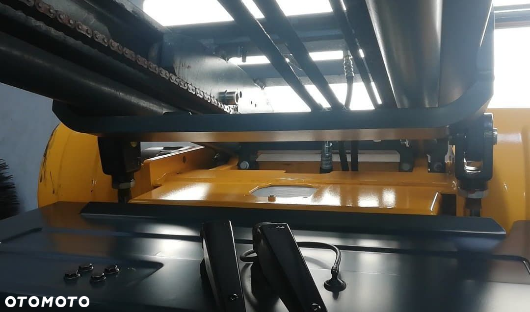 wózek widłowy Maszt Jungheinrich EFG320 51080424 piasta moduł 5691 zł netto - 9