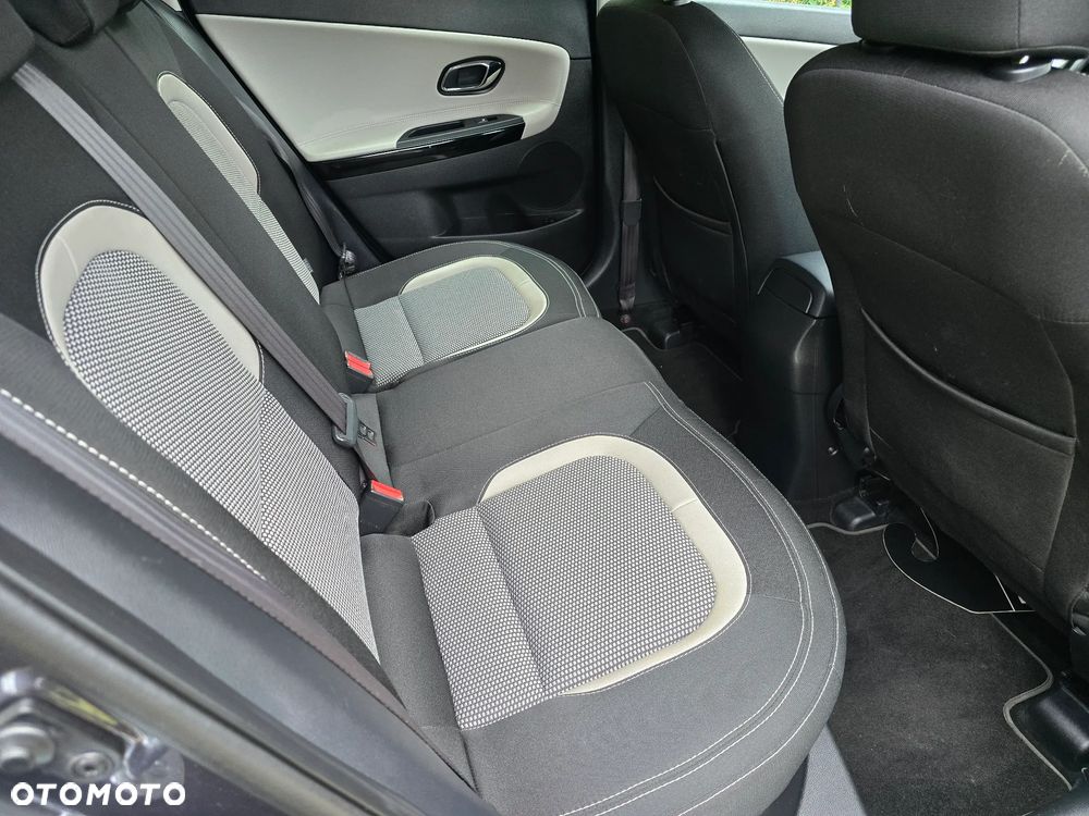 Kia Ceed 1.6 GDI Spirit - 18