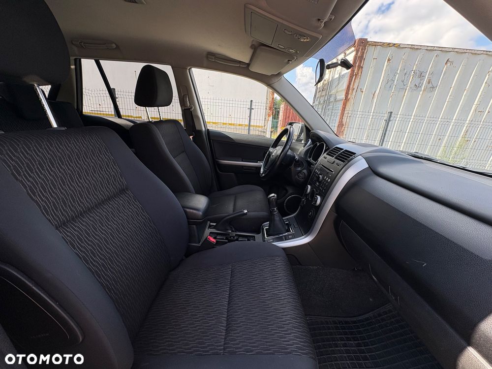 Suzuki Grand Vitara 2.4 Comfort Limited - 5
