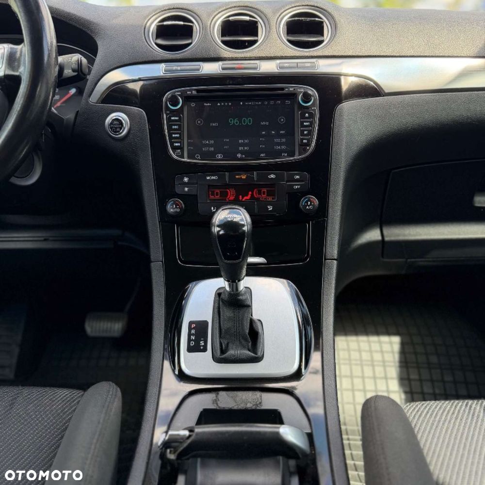 Ford S-Max - 26