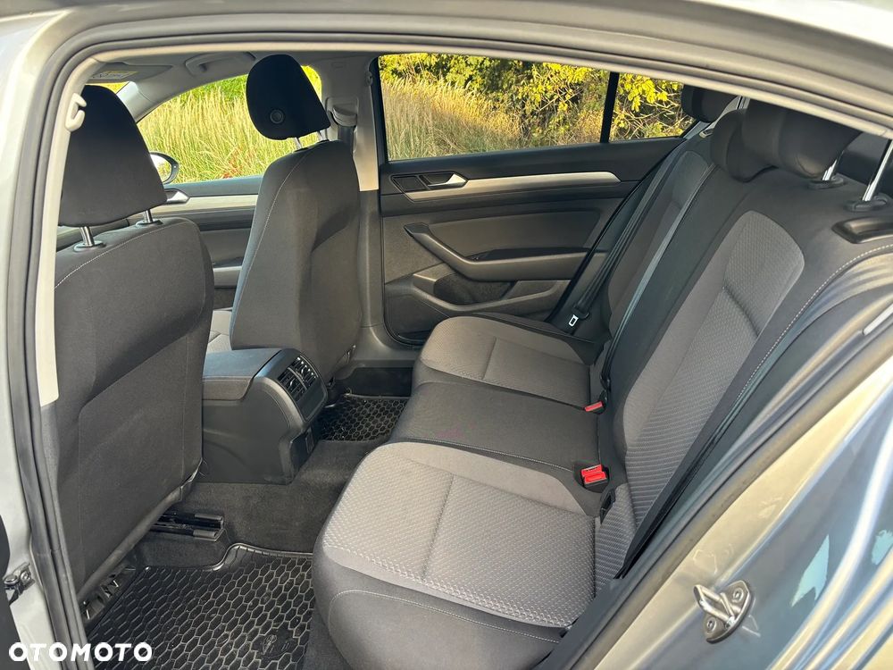 Volkswagen Passat 1.5 TSI EVO Business - 24
