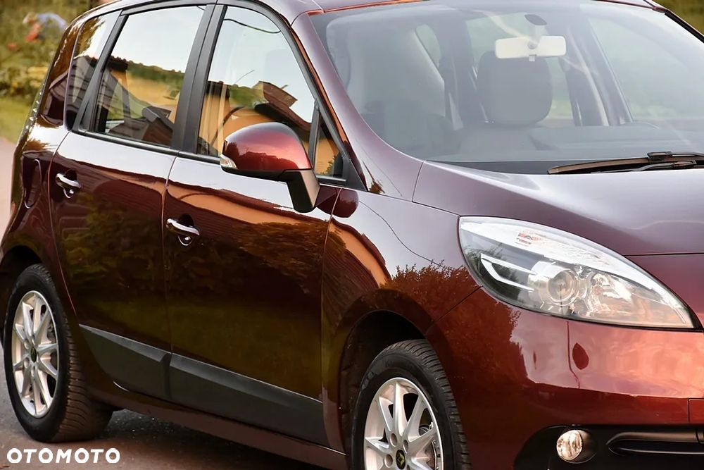 Renault Scenic 1.6 16V 110 Authentique - 9