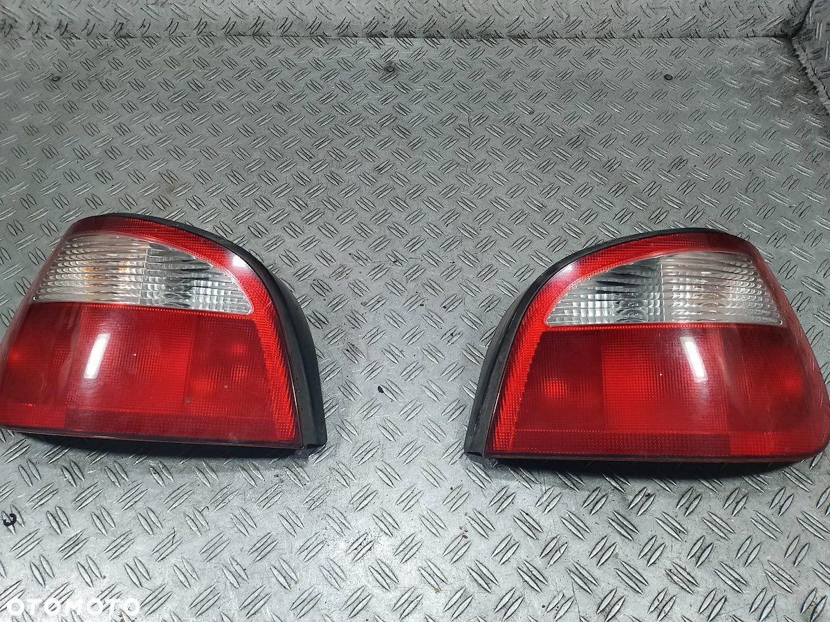 LAMPY TYŁ KOMPLET RENAULT MEGANE I 7700428320  7700428321 HATCHBACK - 1