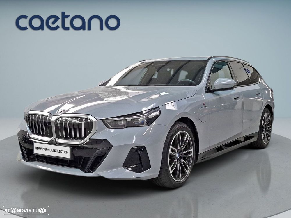 BMW 530 e Pack Desportivo M - 1