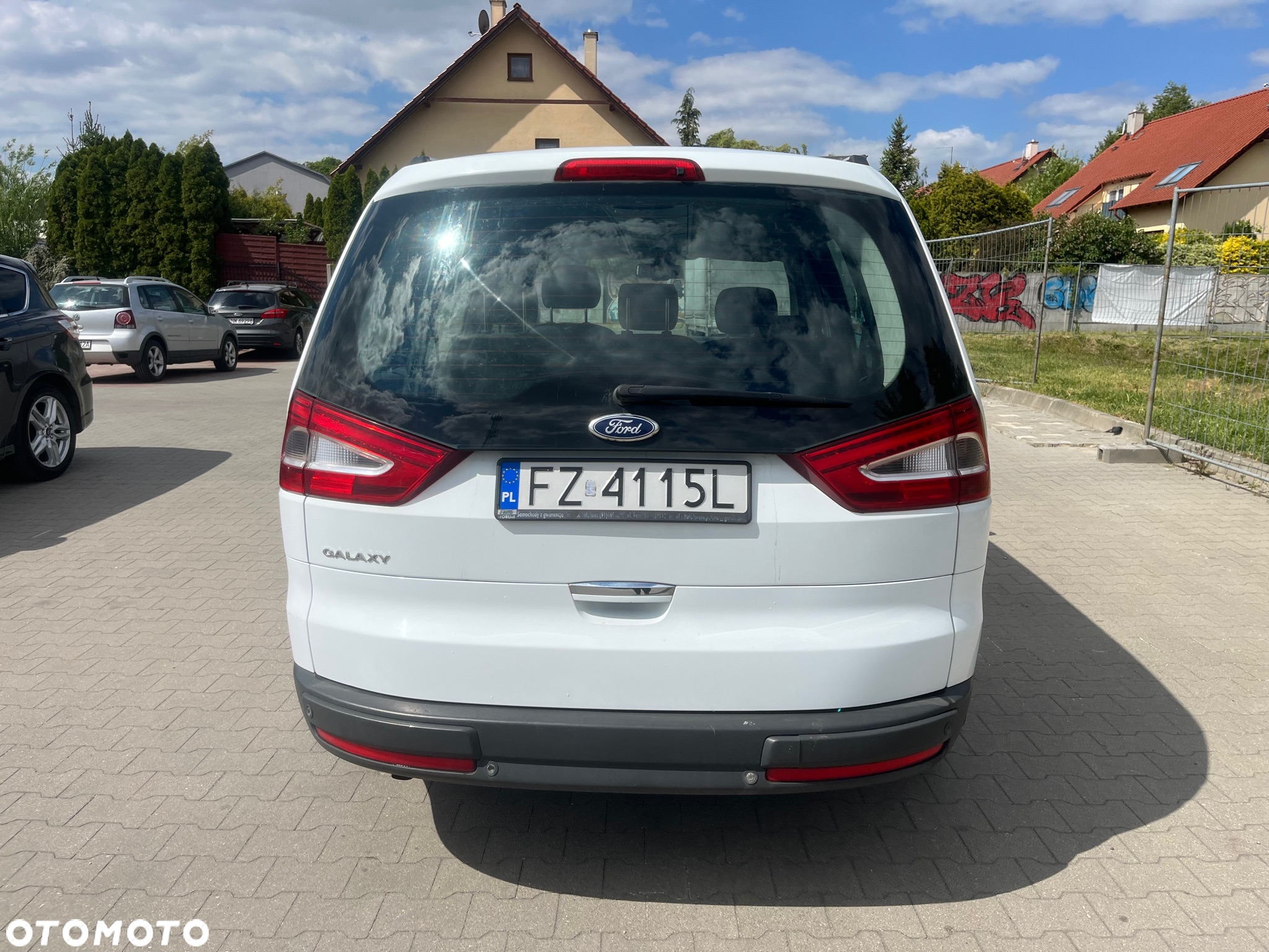 Ford Galaxy 2.0 Ghia - 6