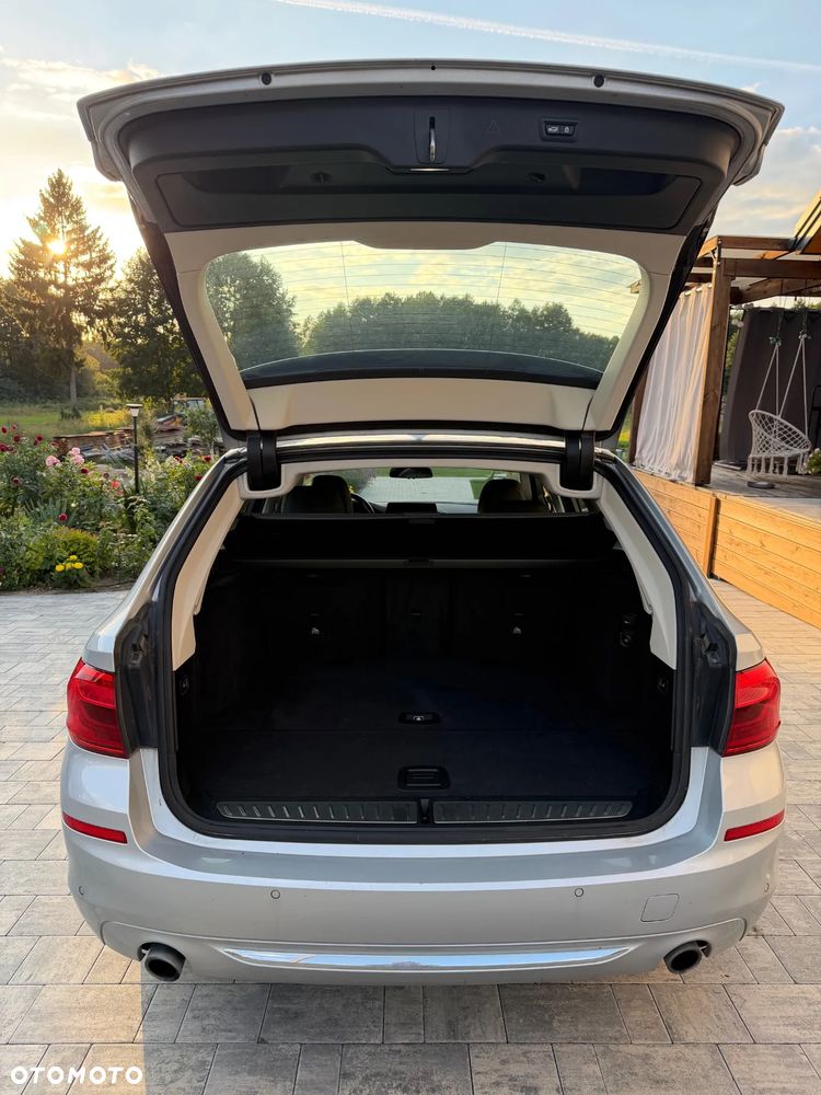 BMW Seria 5 530d xDrive Luxury Line - 12