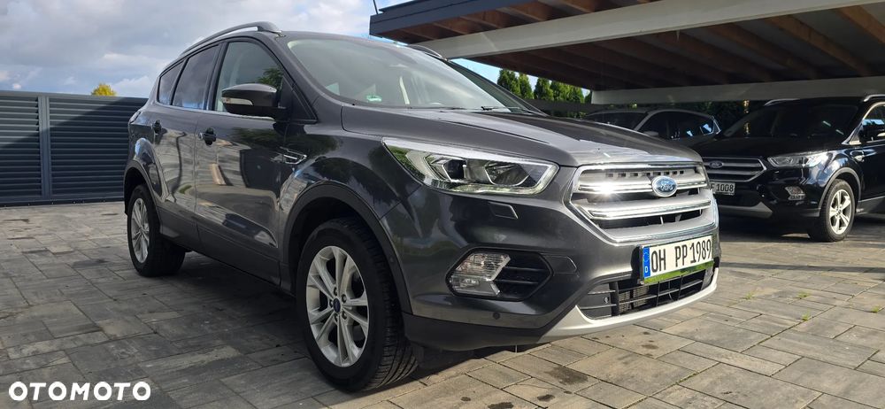 Ford Kuga 1.5 EcoBoost 2x4 Titanium - 6