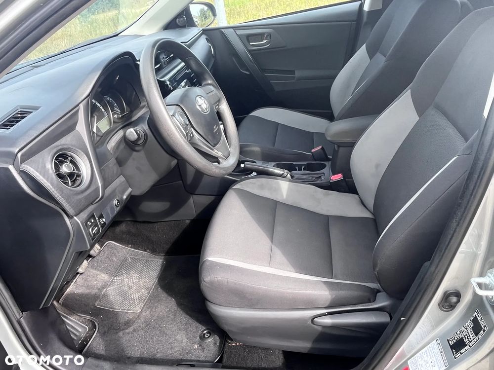 Toyota Auris 1.33 VVT-i Active - 10