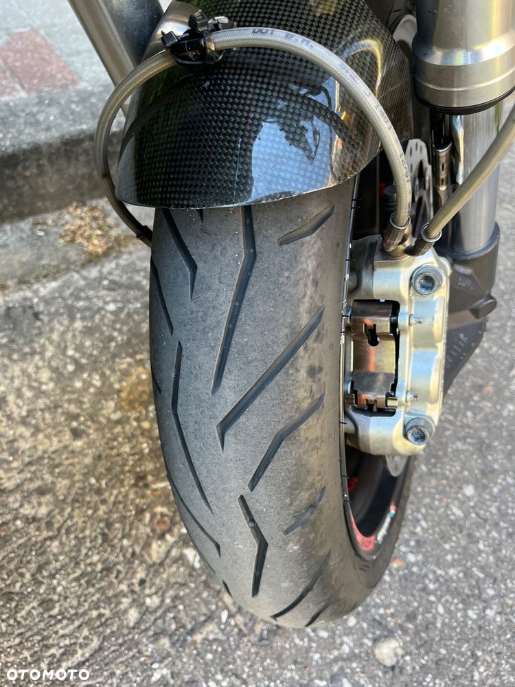 Ducati 696 - 10
