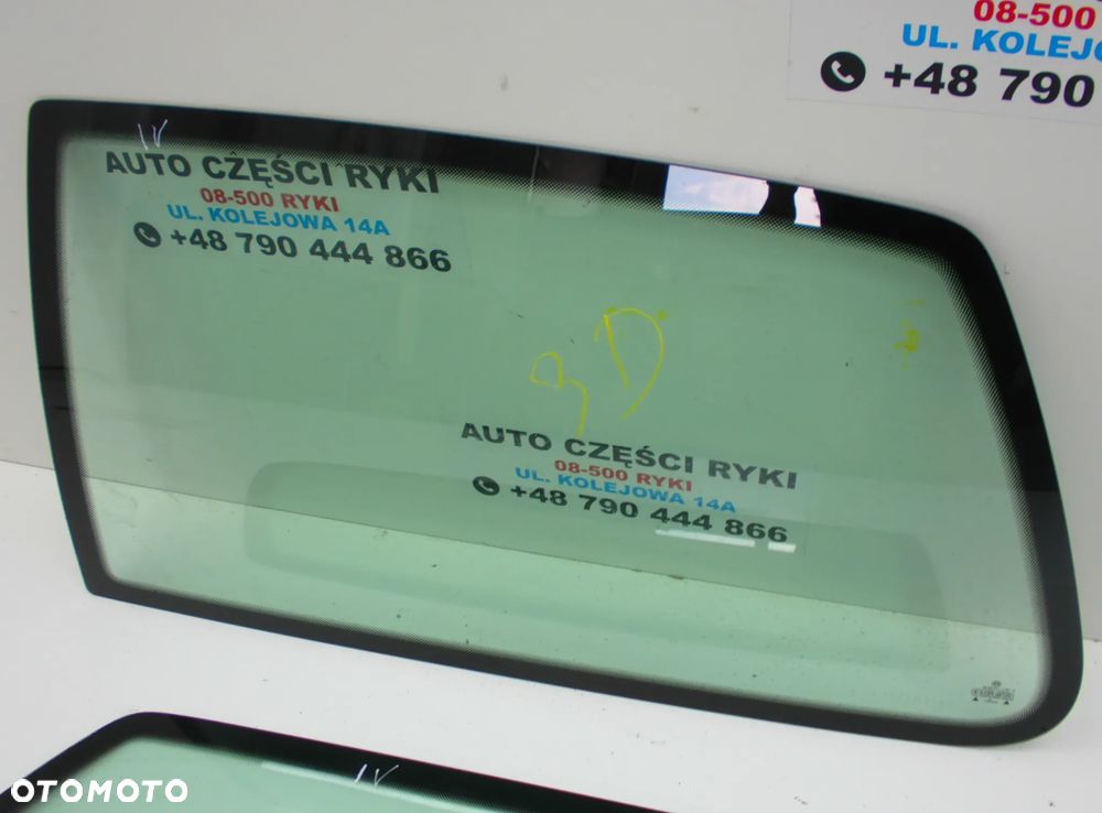 VW Golf IV 4 Szyby boczna tył - 2