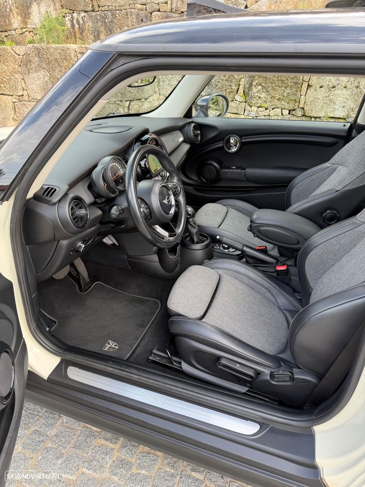MINI 3 Portas Cooper D Aut. - 15