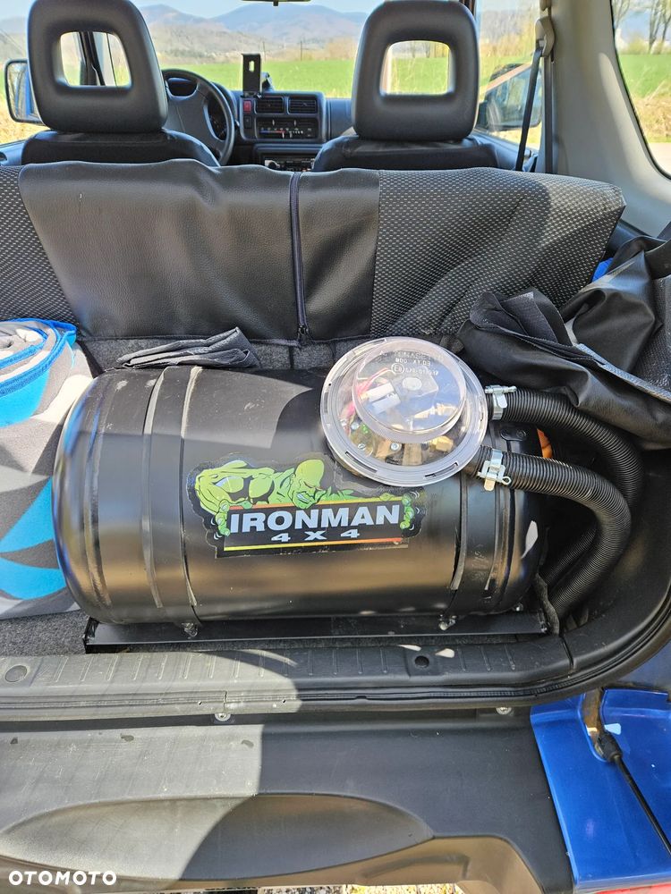 Suzuki Jimny - 21