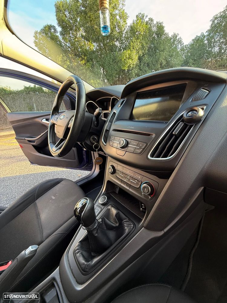 Ford Focus 1.0 EcoBoost 99g S&S Titanium - 5