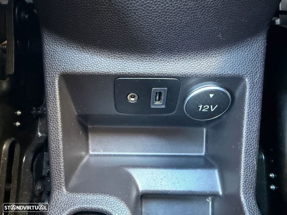 Ford EcoSport 1.0 EcoBoost Titanium - 17