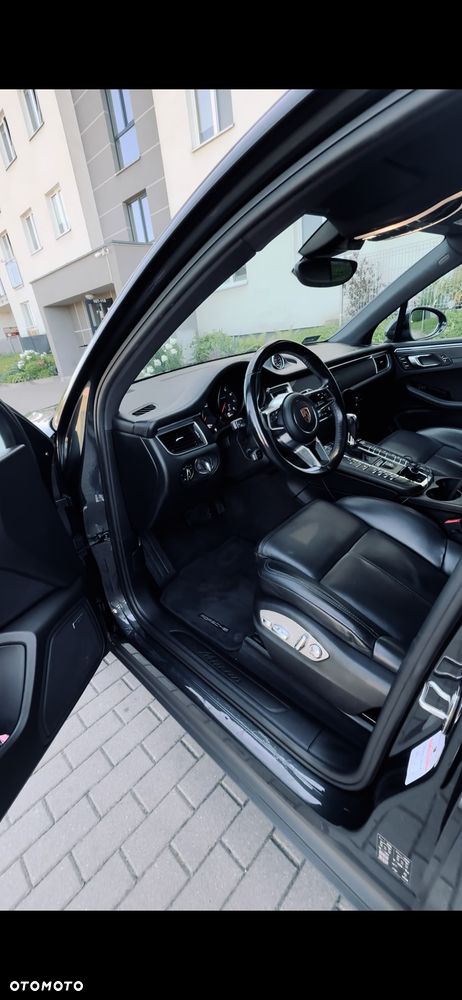 Porsche Macan - 10
