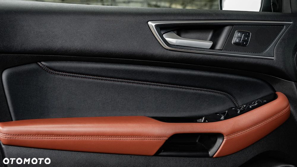 Ford Edge 2.0 TDCi 4WD Titanium - 31