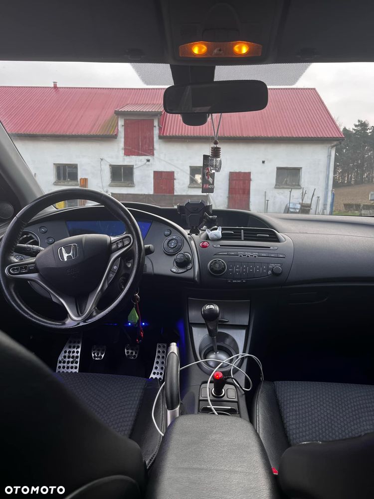 Honda Civic 1.4 i-VTEC - 5