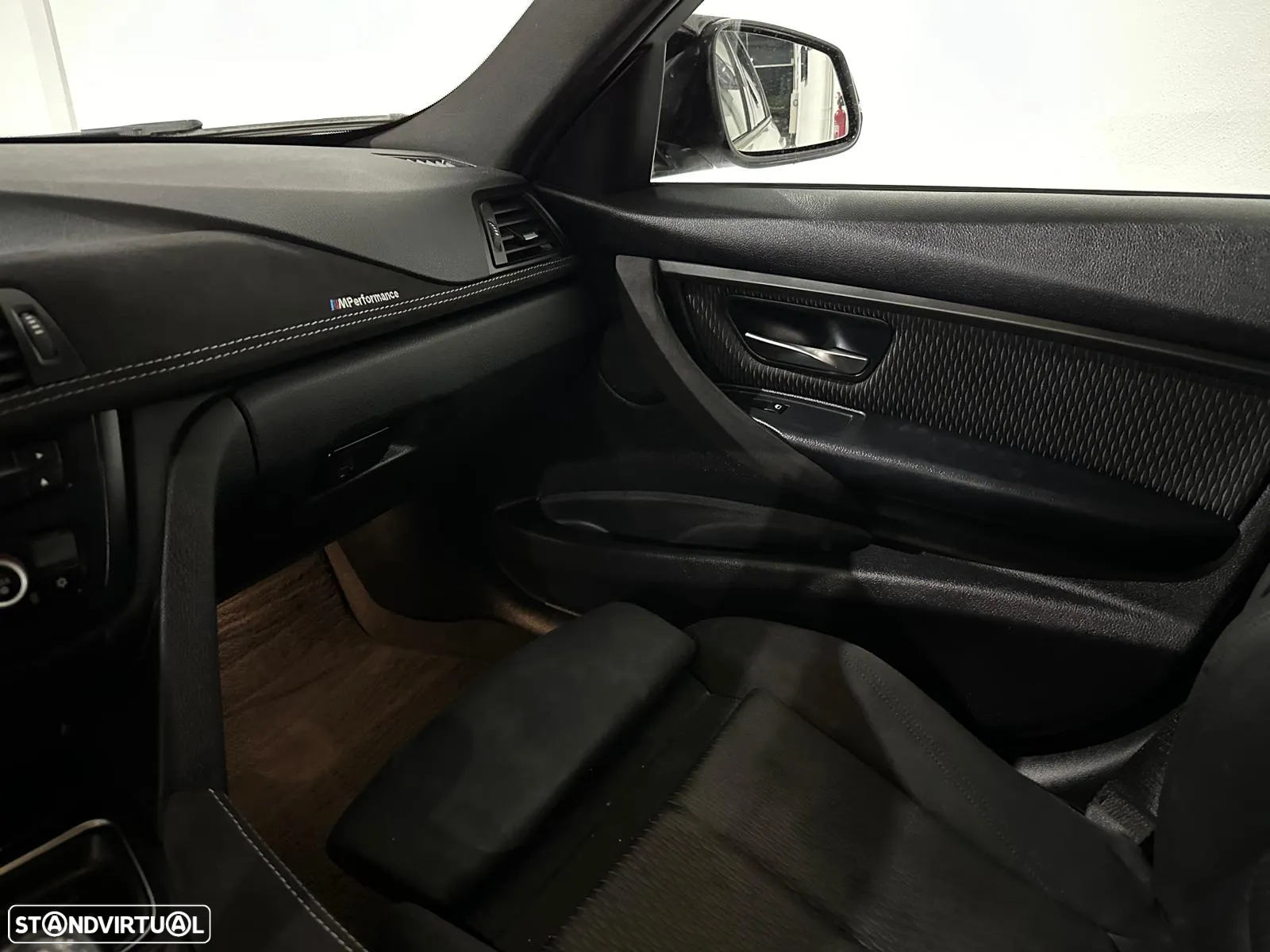 BMW 320 d Pack M - 41