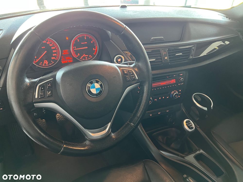 BMW X1 - 15