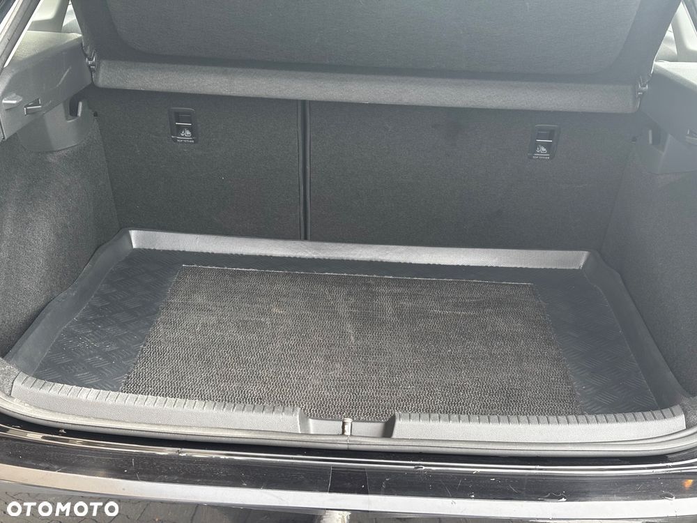 Volkswagen Taigo 1.0 TSI Life DSG - 11
