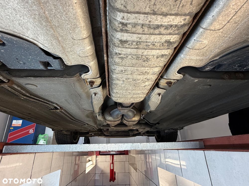 Mercedes-Benz CLK - 19