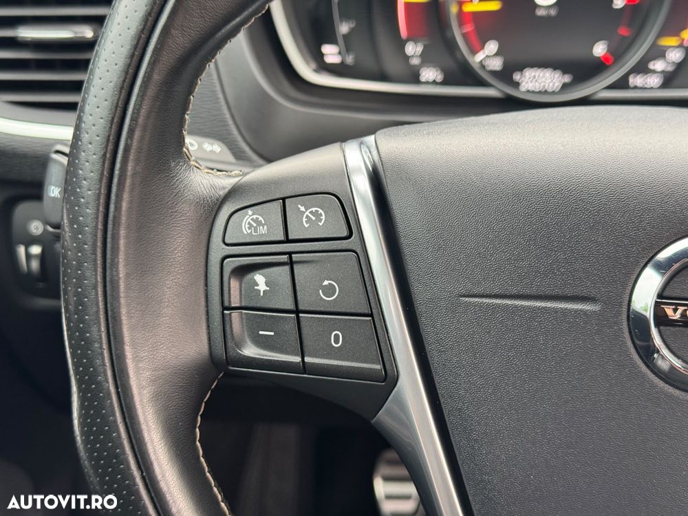 Volvo V40 D3 RDesign - 22