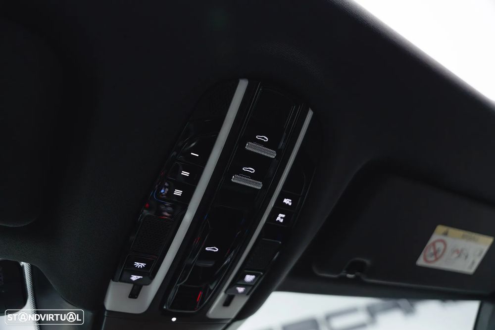 Porsche Panamera Sport Turismo 4 E-Hybrid Edition 10 Anos - 48