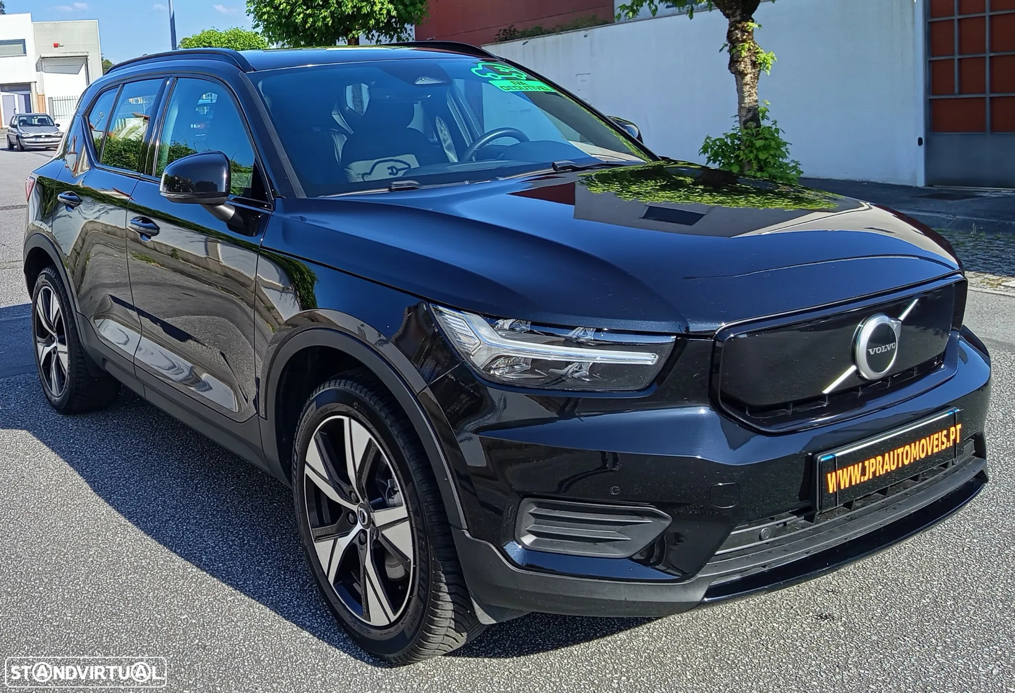 Volvo XC 40 Recharge 69 kWh Single Motor Plus - 3