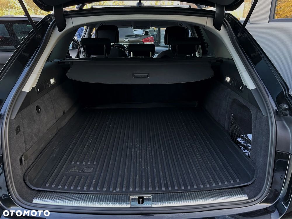 Audi A6 Avant 2.0 TDI Ultra S tronic - 38