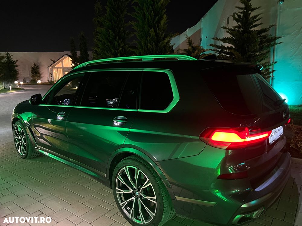 BMW X7 - 7