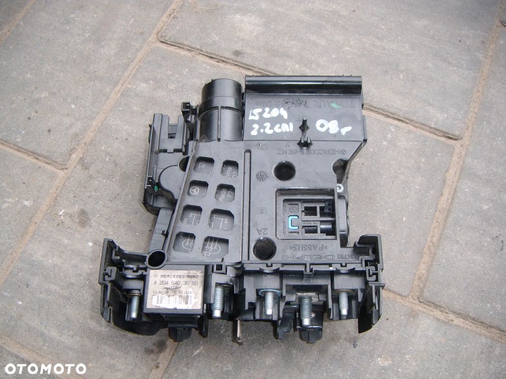 mercedes w204 2.2 cdi 08r klema pirotechniczna akumulatora a2045403650 - 1