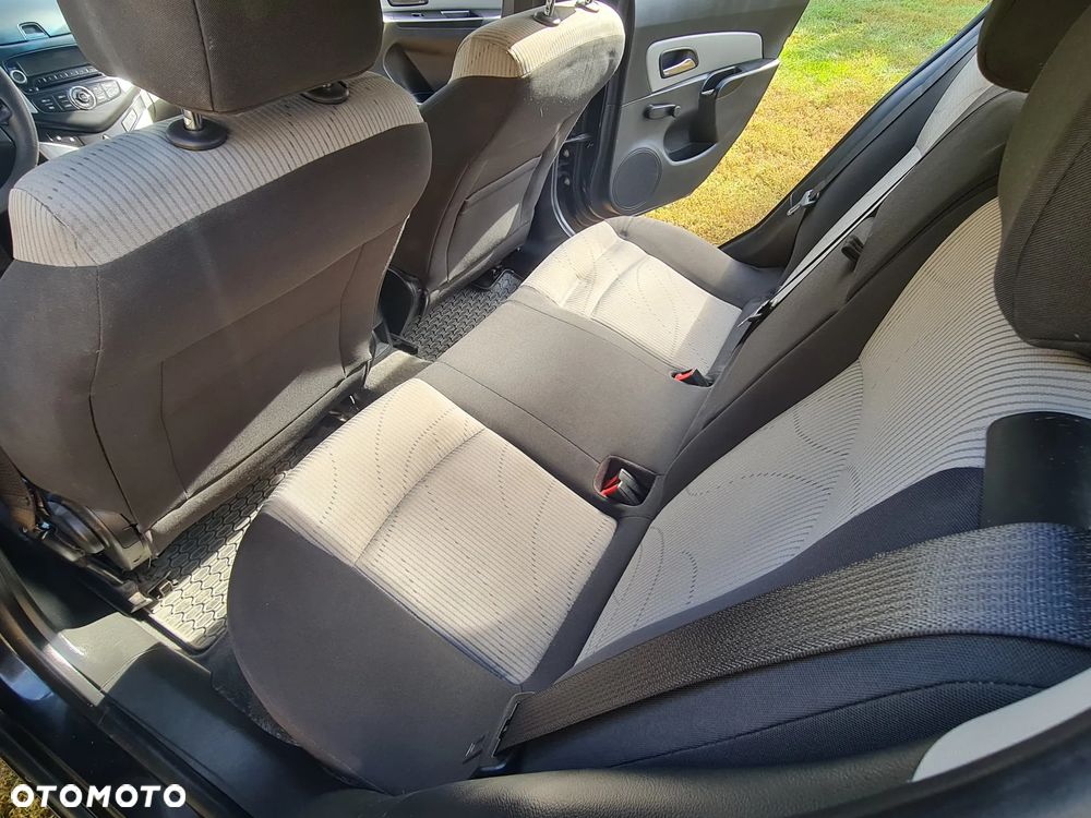 Chevrolet Cruze - 3