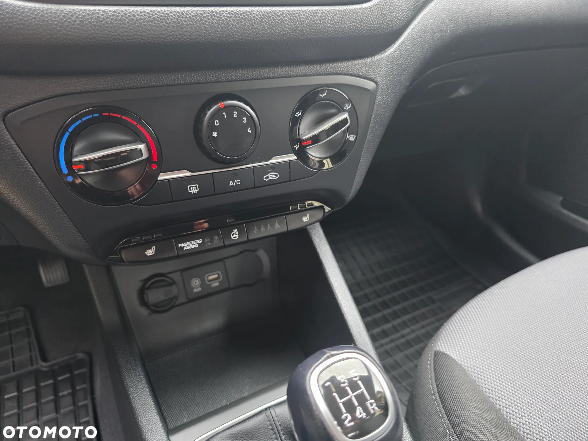Hyundai i20 - 27