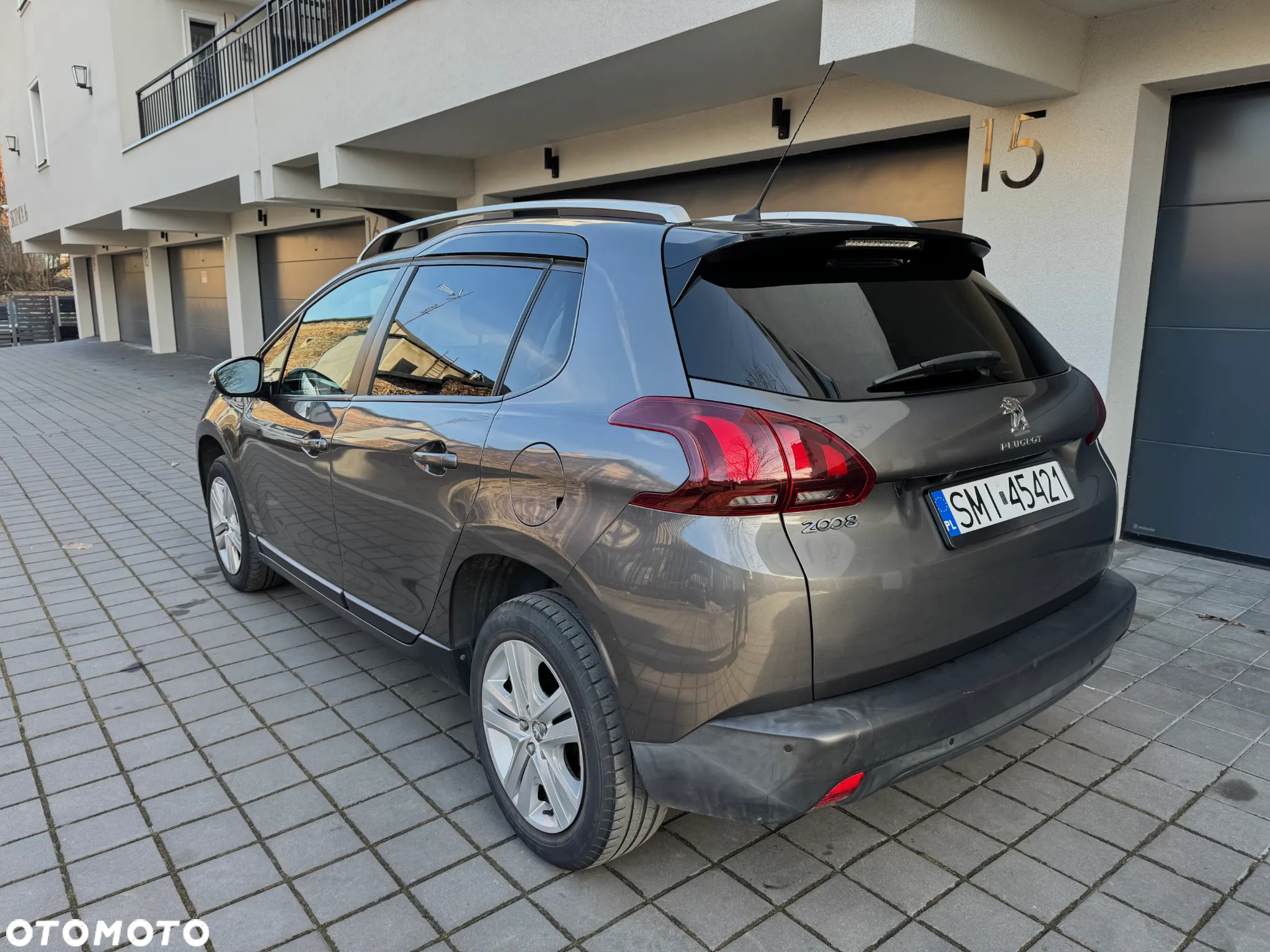 Peugeot 2008 1.2 Pure Tech Active - 8