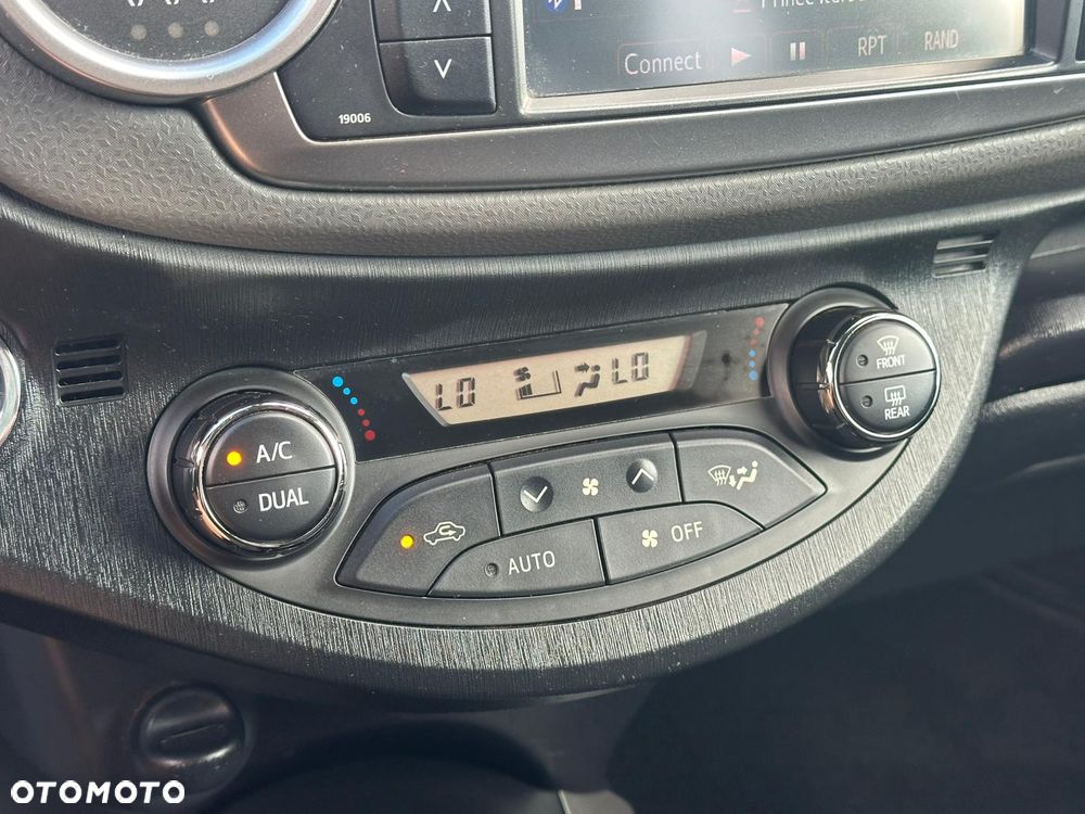 Toyota Yaris - 10