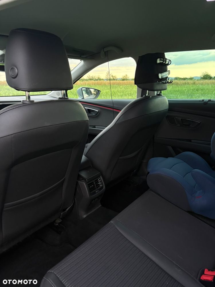 Seat Leon 1.5 eTSI Xcellence DSG - 11