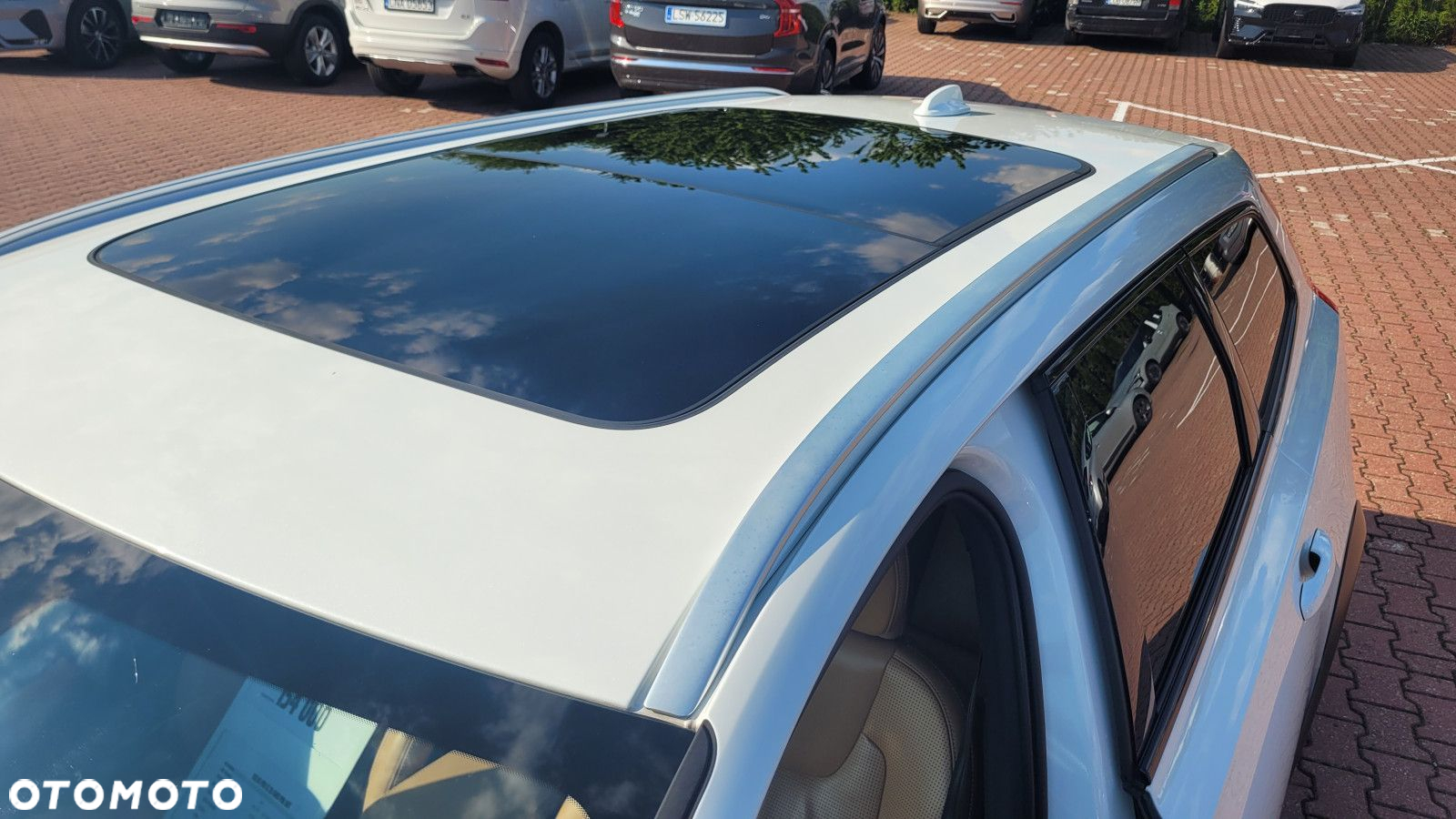 Volvo V90 Cross Country - 20