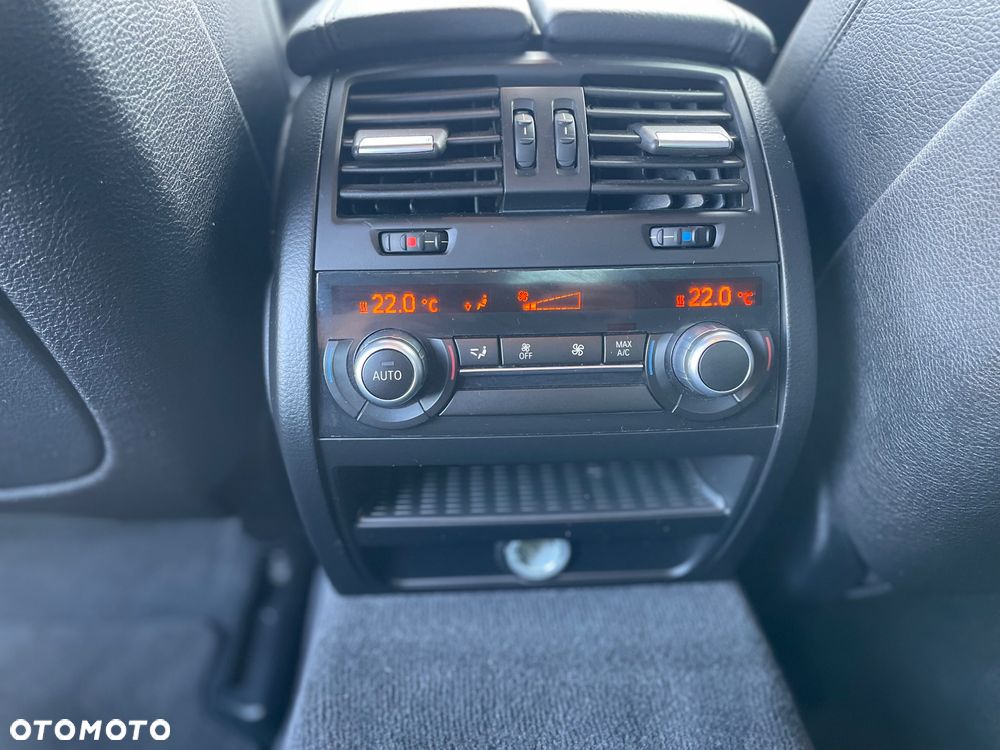 BMW Seria 5 535d Sport-Aut Luxury Line - 13