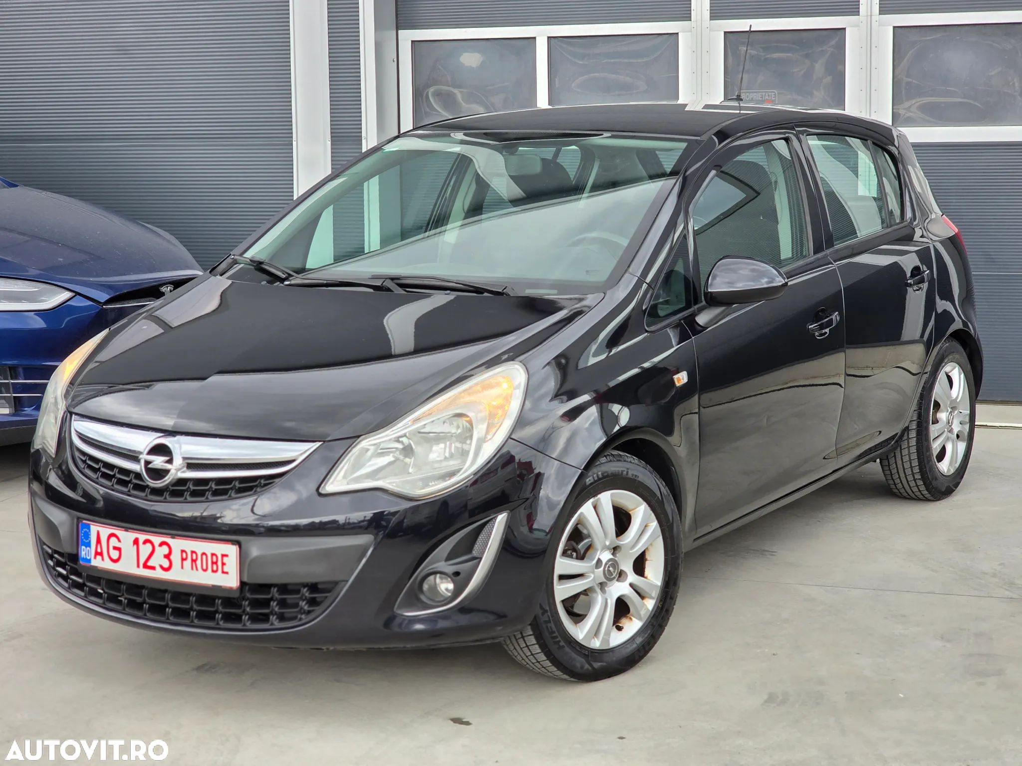 Opel Corsa 1.3 CDTI Cosmo - 1