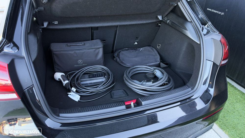 Mercedes-Benz A 250 e 8G-DCT AMG Line Advanced Plus - 44
